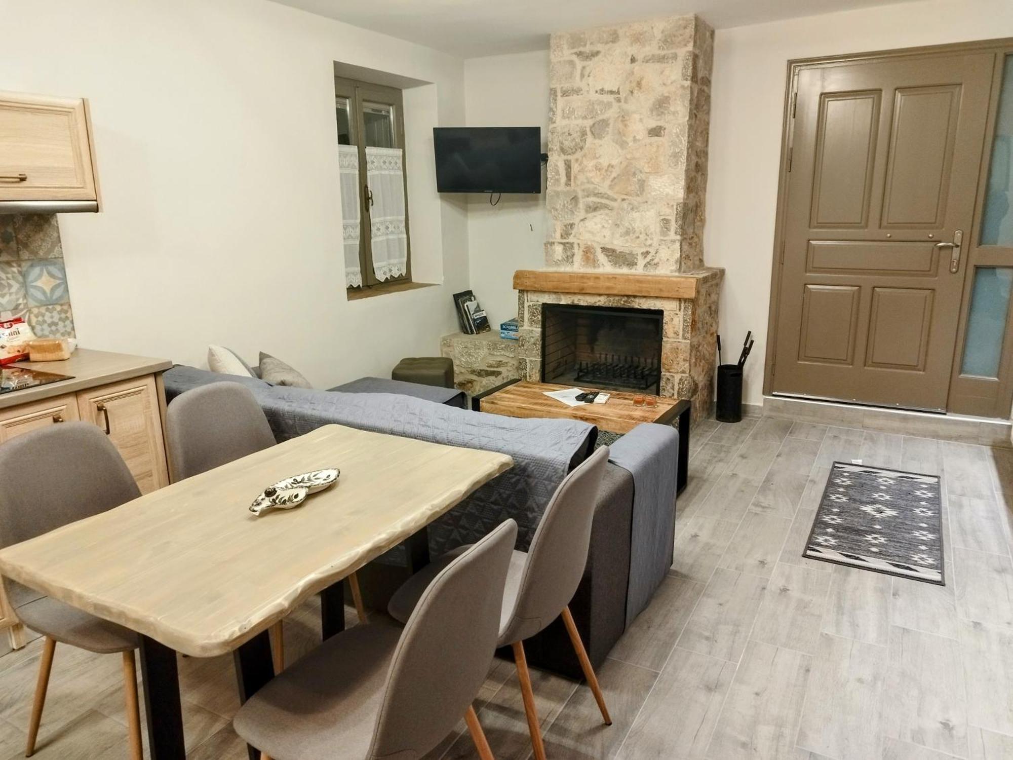 Apartment Elia & Petra Lilaia